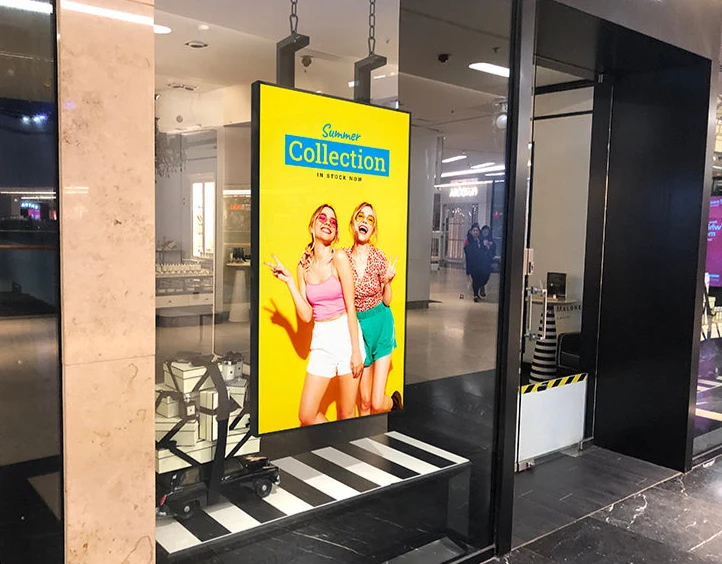 Shop Window Display 43" — Single-Sided